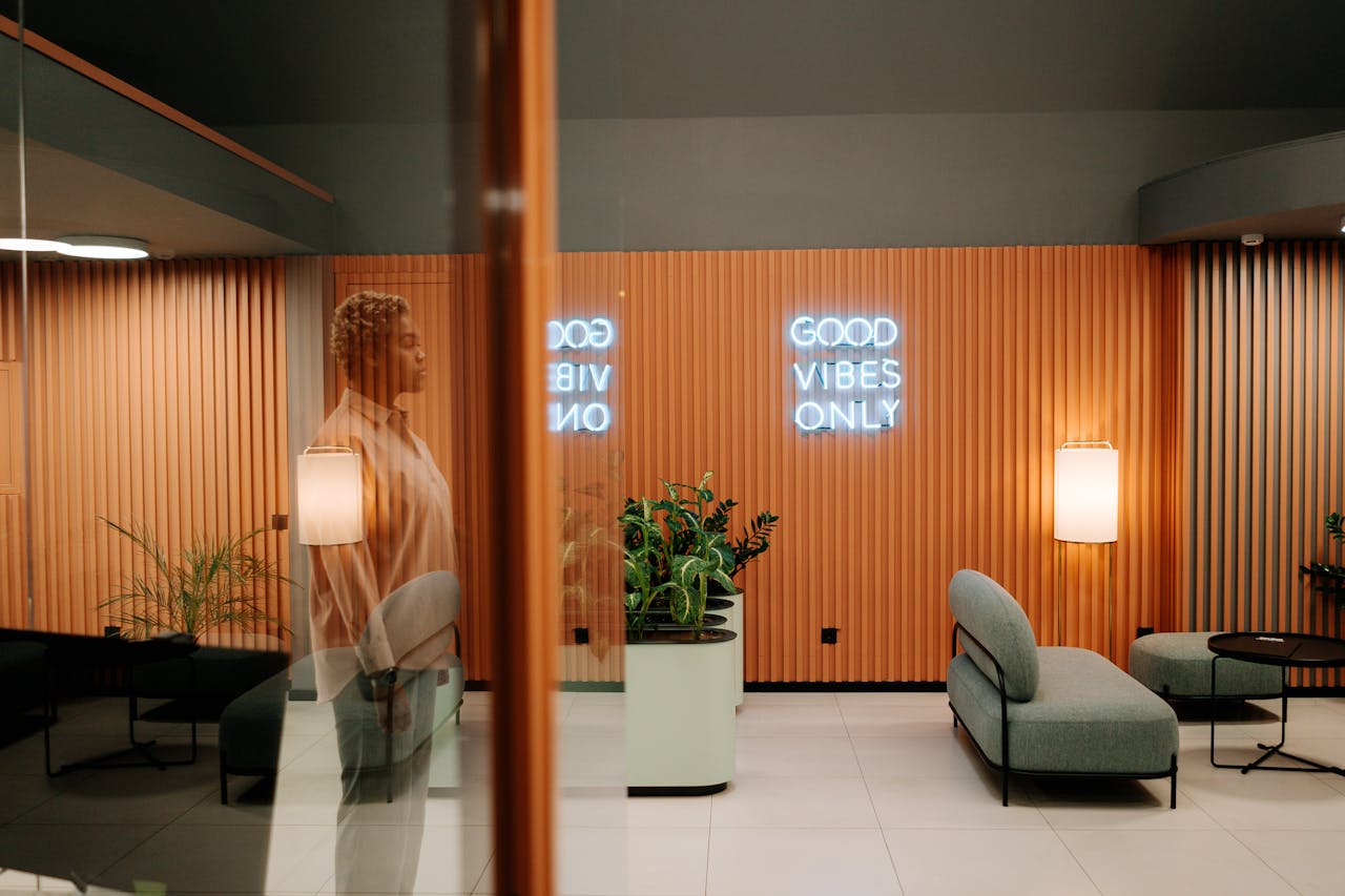 Everyone Enjoys a Modern Spa Treatment Session